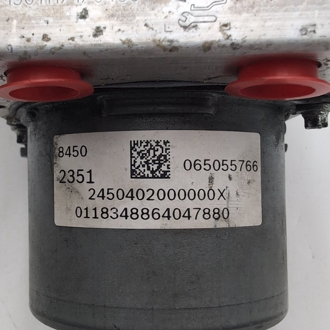 2019 2020 2021 Chevrolet Camaro 2.0L ABS Anti Lock Brake Pump 84502351