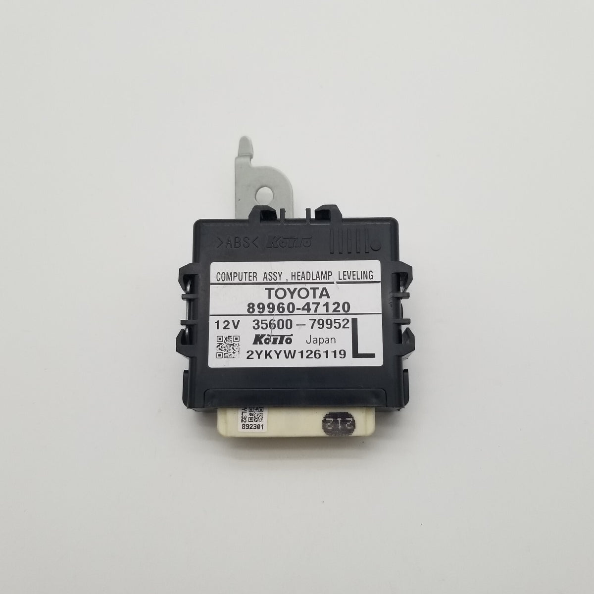 2012 2013 Toyota Prius Headlamp Leveling Control Module 89960-47120 OEM
