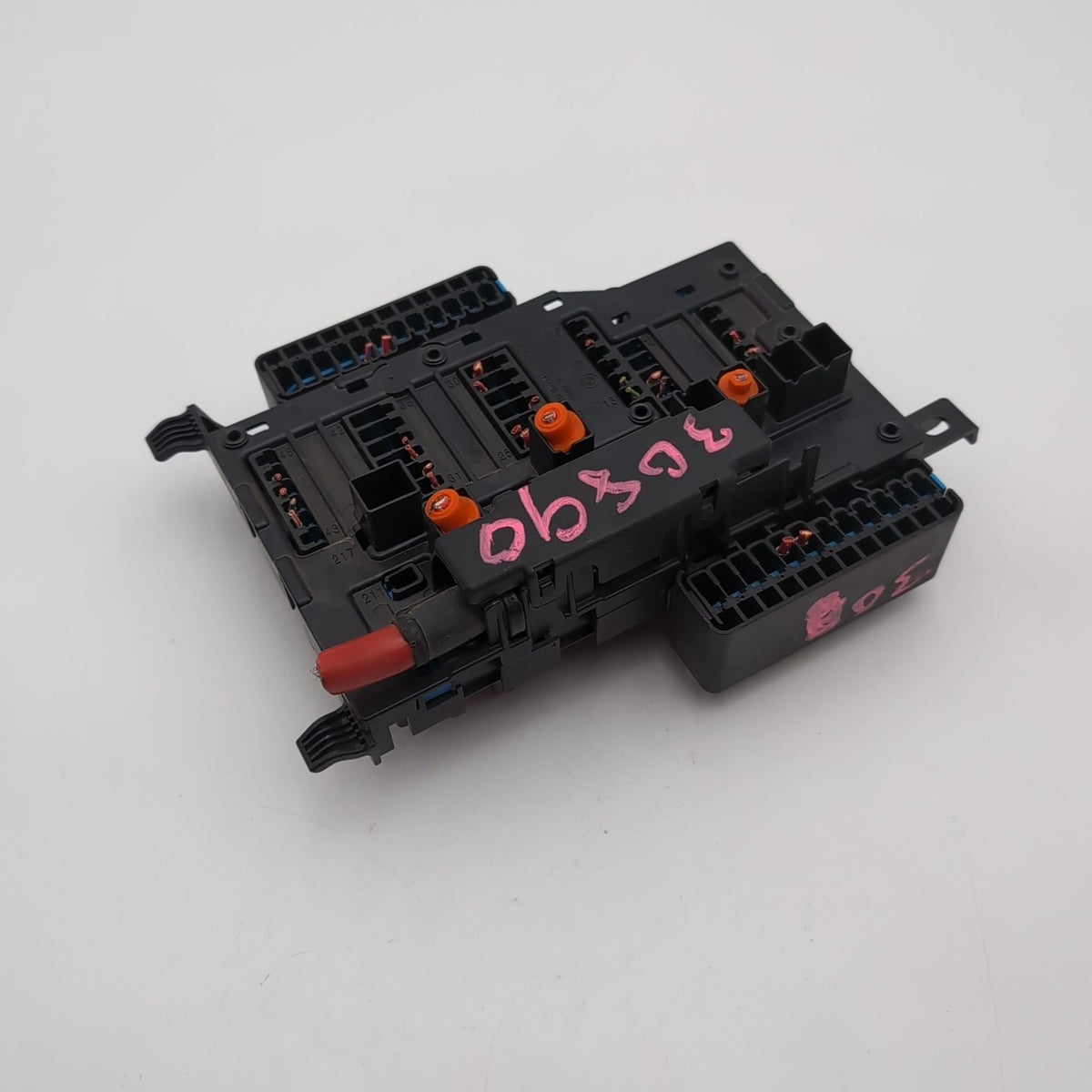2014- 2019 MINI COOPER F56 2.0L POWER DISTRIBUTION FUSE RELAY BOX MODULE