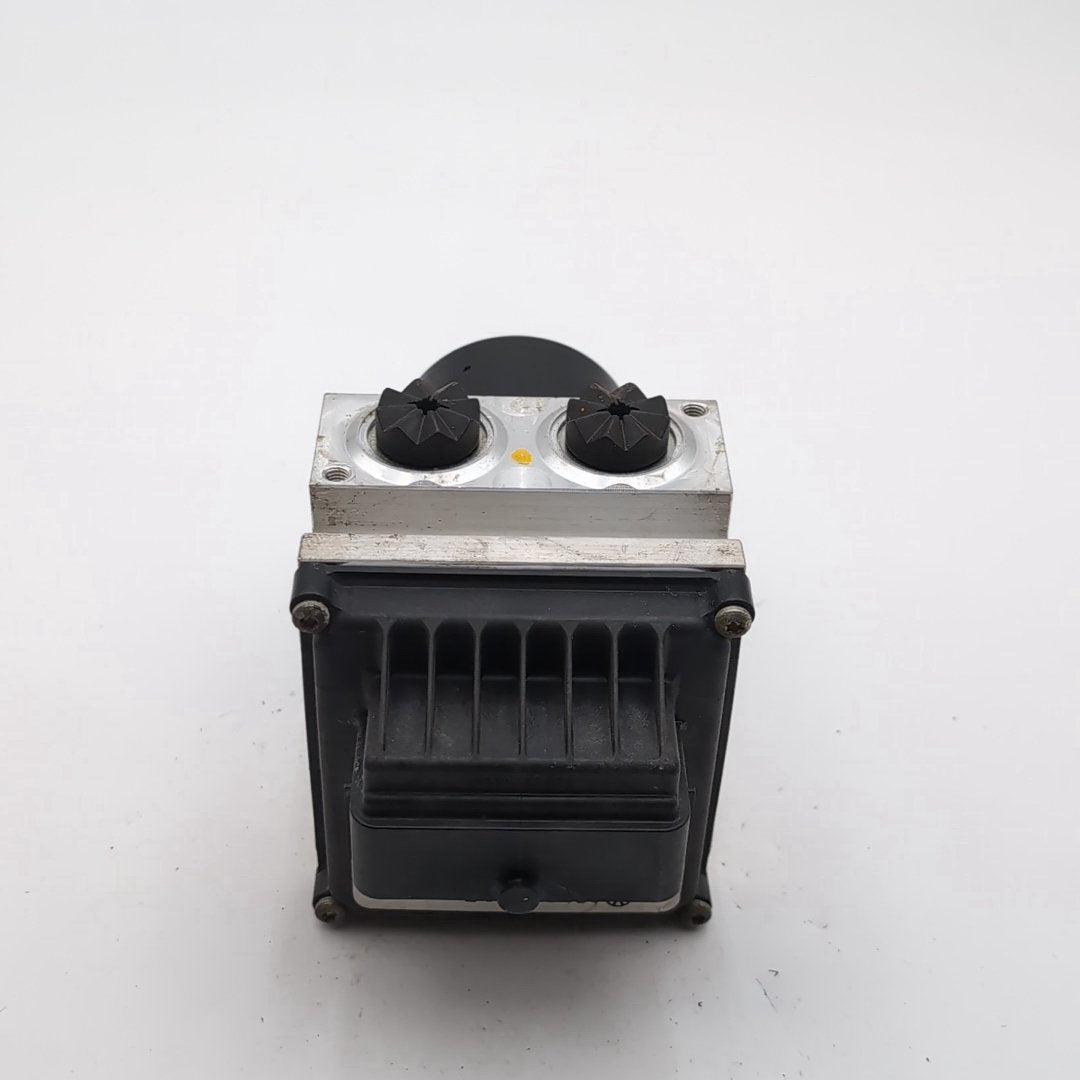 2006 2007 2008 Volkswagen Passat 3.6L ABS Anti Lock Brake Pump 3C0614109D