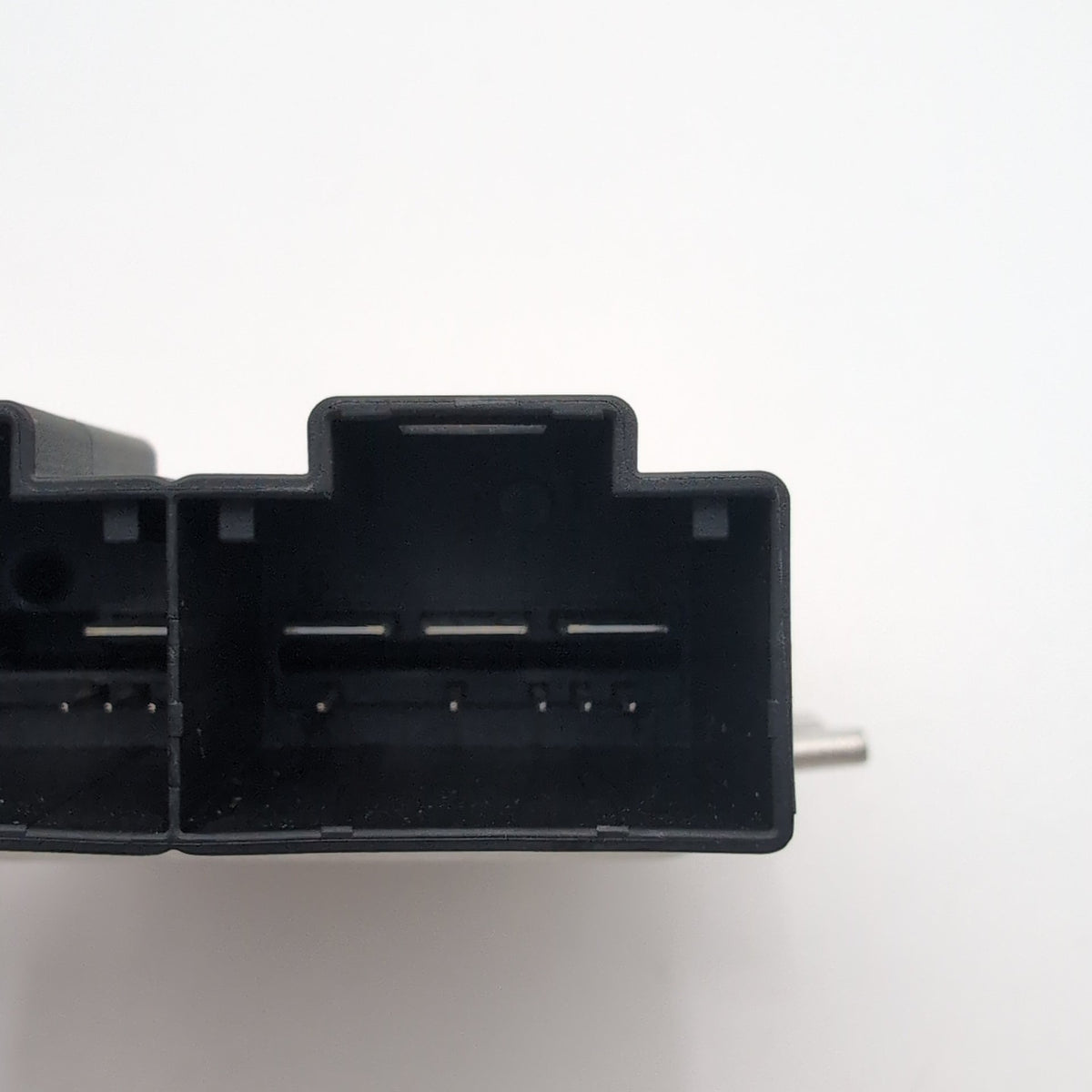 2025 2026 BMW 330i M340i G20 Fuel Pump Control Module 5B6C091