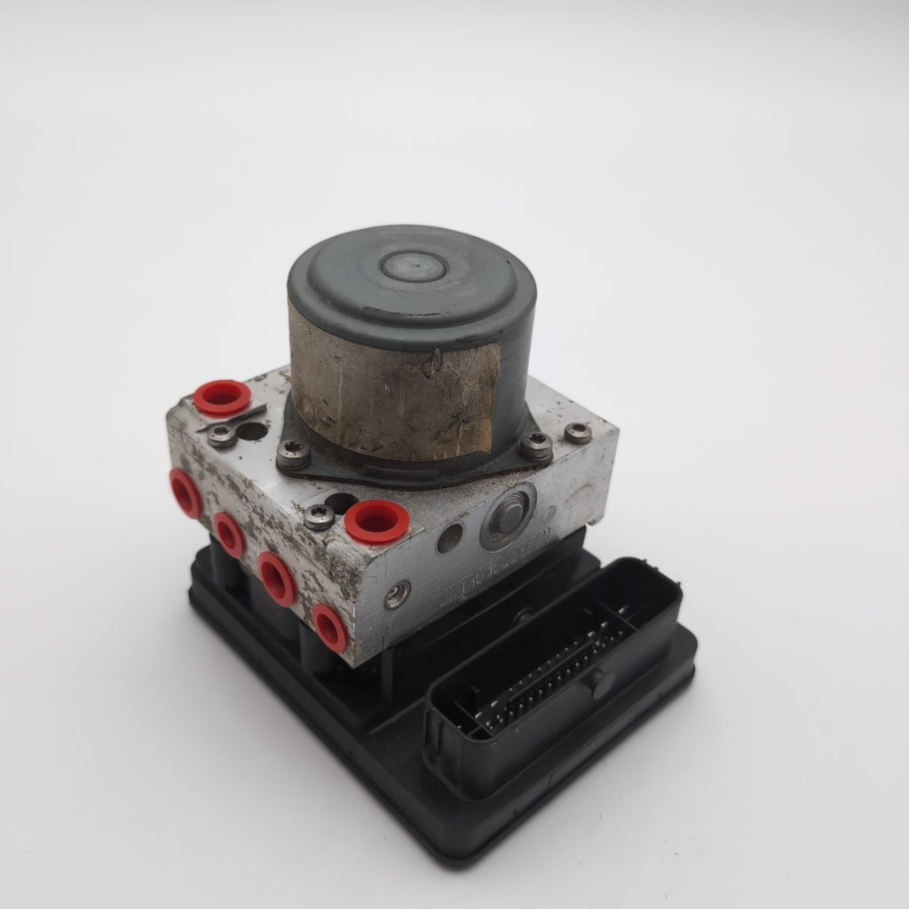 2015 2016 2017 Jeep Renegade ABS Anti Lock Brake Pump 52043052