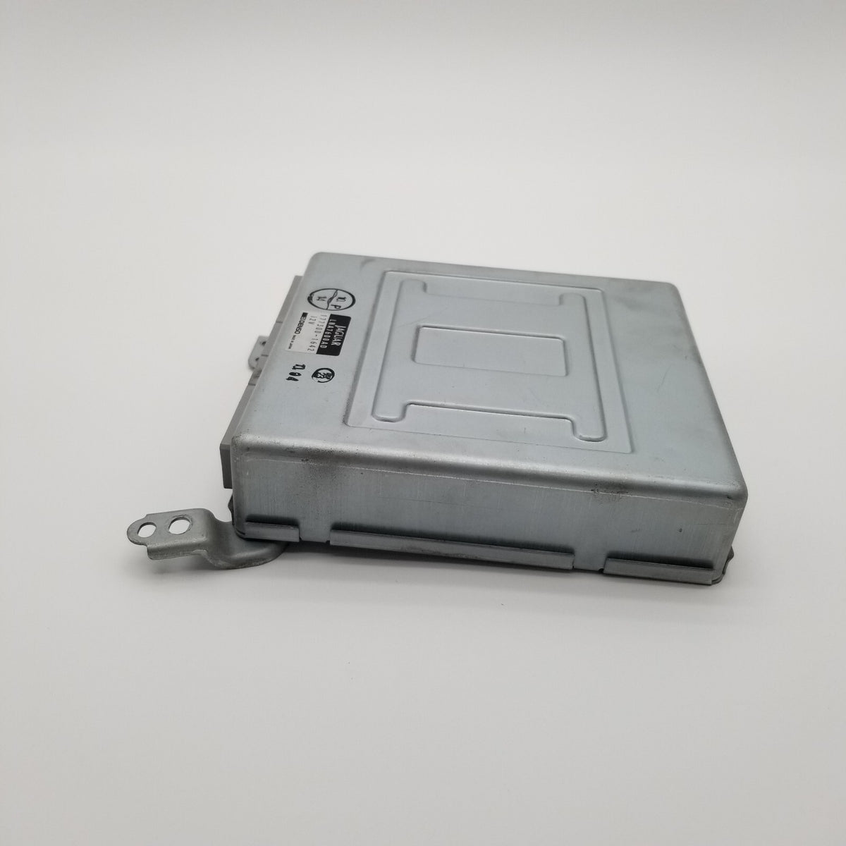 1995 1996 JAGUAR XJ12 TEMPERATURE CONTROL COMPUTER LNA7600AD OEM