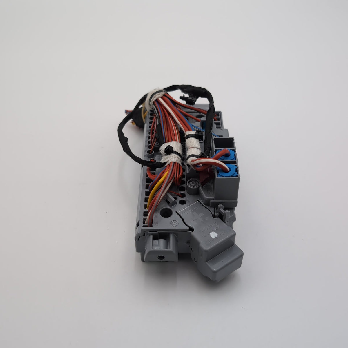 2019 - 2026 BMW X5 X6 X7 XM G20 G26 G42 G87 M3 Front Power Distribution Fuse Box