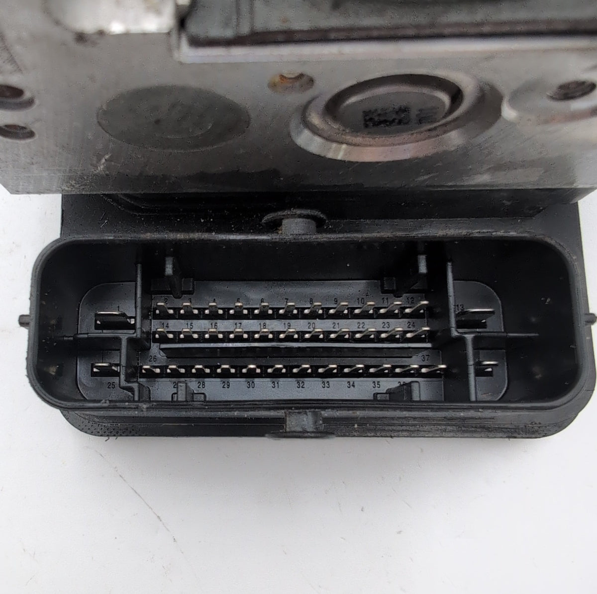 2018 2019 Cadillac XTS ABS Anti Lock Brake Pump OEM 84301232