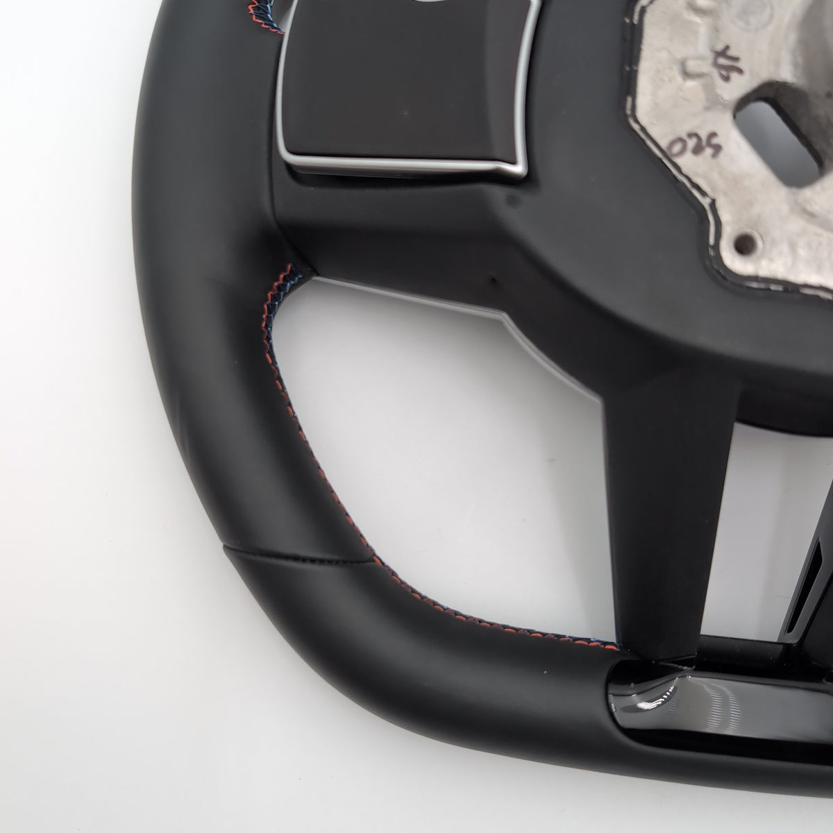 2025 2026 BMW M440i G20 G22 G26 G42 M Sport Flat Bottom Steering Wheel Leather