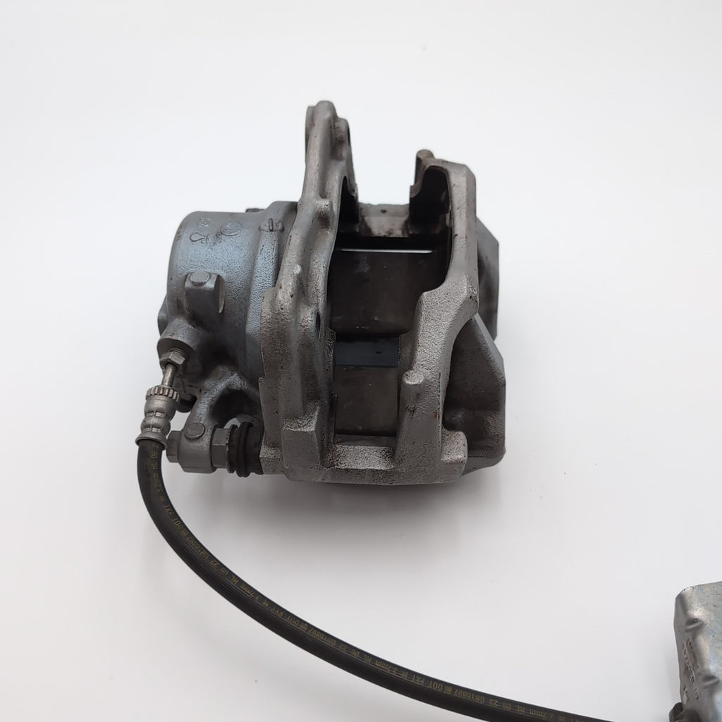 2019 - 2024 BMW G20 G01 330i X3 Front Right Brake Caliper OEM 53390A
