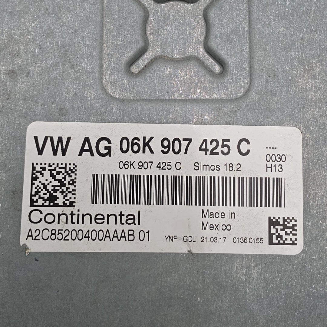 2014 2015 2016 2017 Volkswagen Passat Engine Computer Control Module 06K907425C