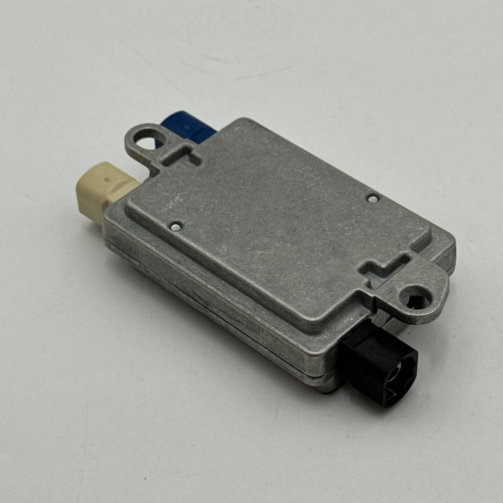 2016 - 2021 BMW 330i 740i 750i 530i 540i USB Hub Power Charger Module 9355549