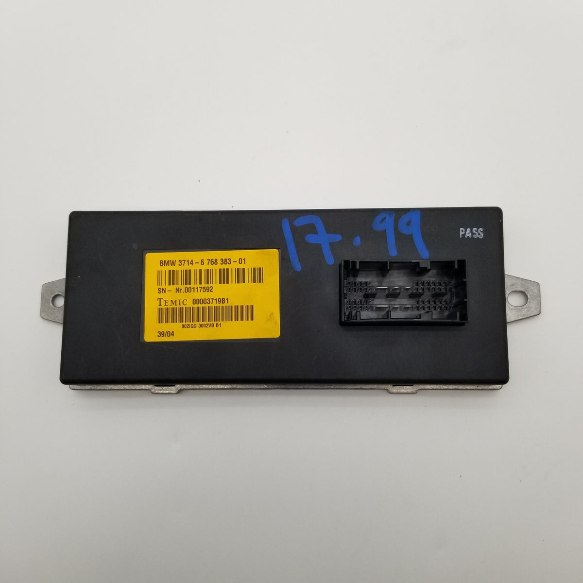 BMW E60 E61 E63 E70 E71 525i DYNAMIC DRIVE CONTROL MODULE OEM 6768383