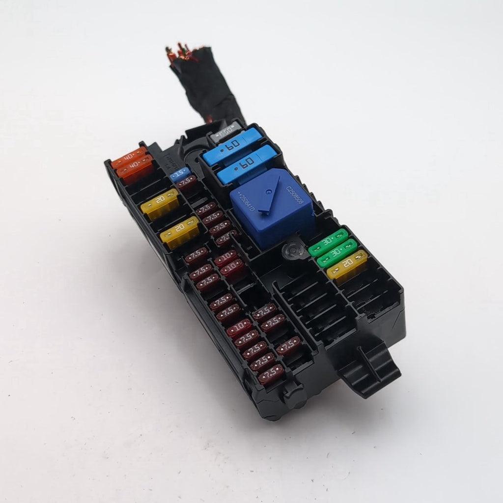 2023 - 2026 BMW 540i G60 G45 G70 G90 Power Distribution Fuse Box 5A039C3