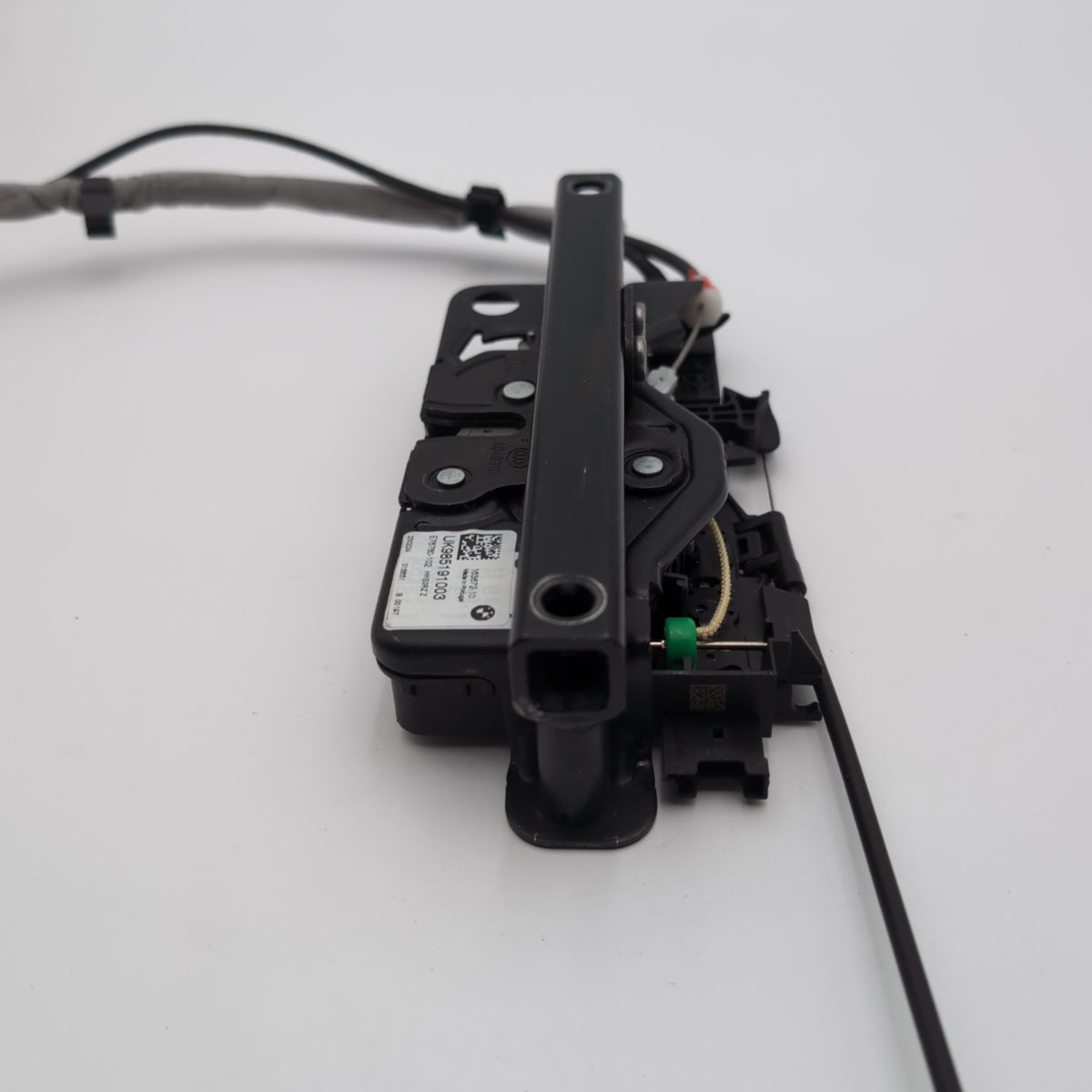 2023 - 2025 BMW i4 G26 Rear Trunk Lid Liftgate Latch Actuator Assembly 9851910