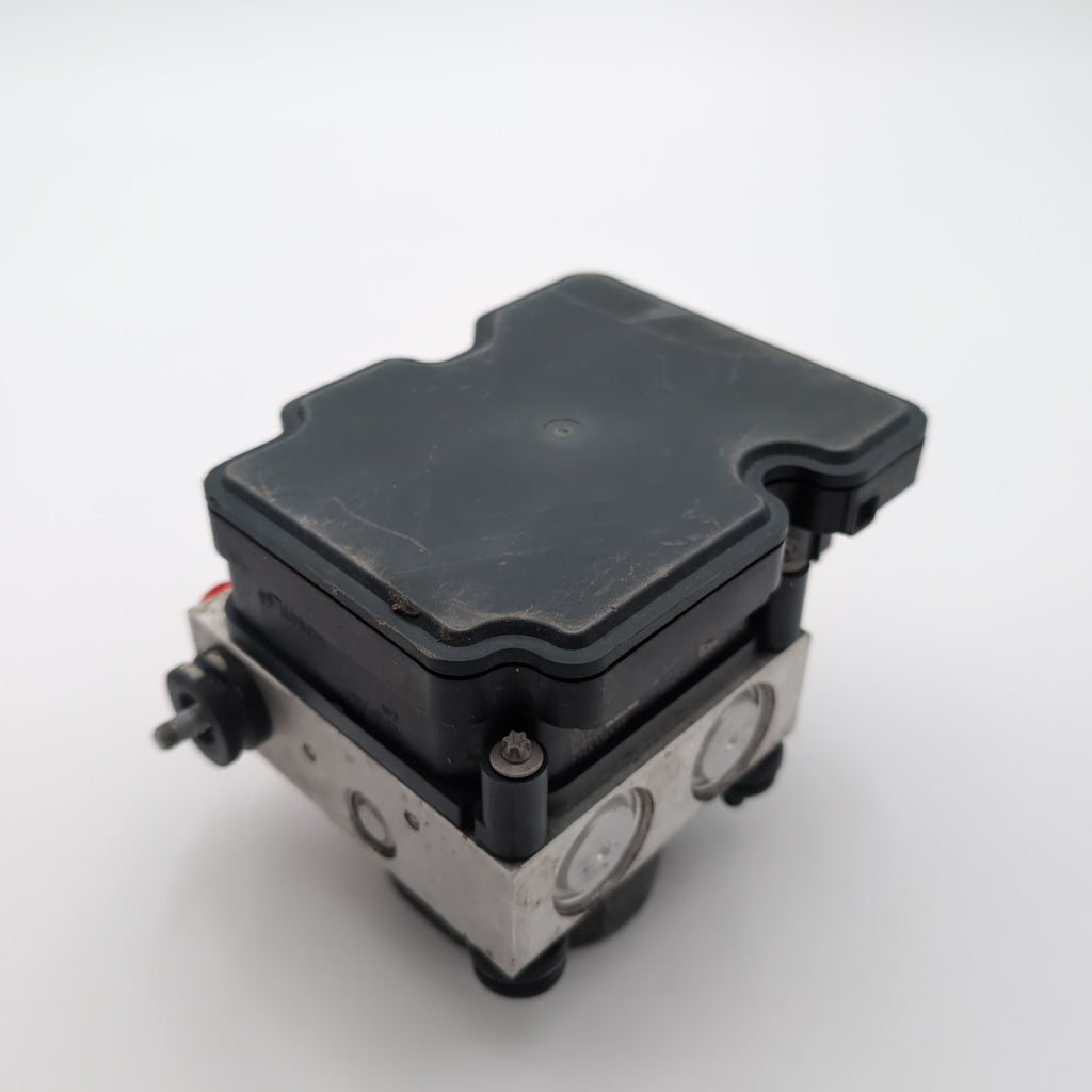 2015 2016 2017 2018 2019 Nissan Versa ABS Anti Lock Brake Pump 476609KL0A