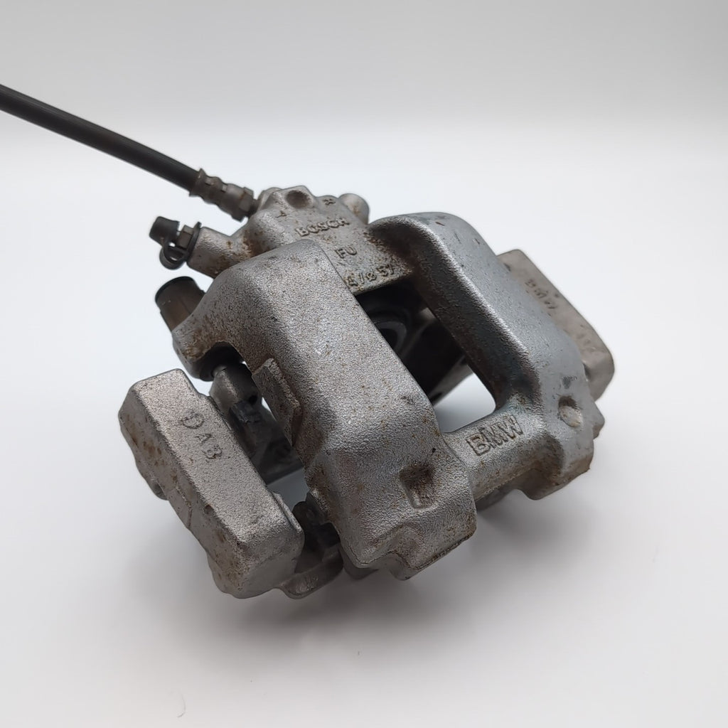 2012-2018 BMW 320I 328I F30 FRONT LEFT SIDE BRAKE CALIPER LH OEM