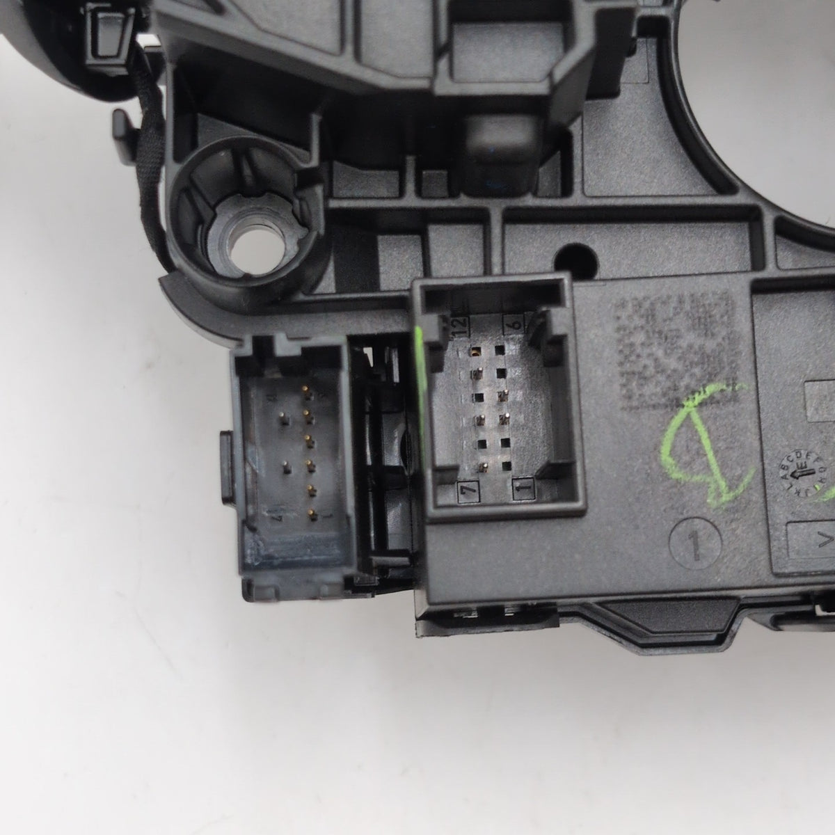 2021 - 2026 G20 G26 G06 G30 G22 G02 Steering Column Switch Cluster 5B4E795