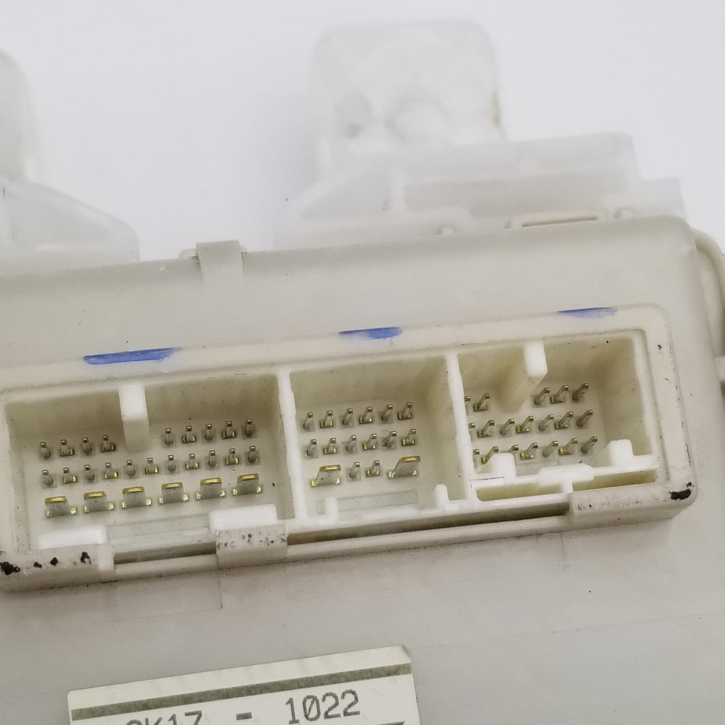 2004- 2009 Fits Toyota Prius Interior Under Dash Relay Fuse Box 82730-47300