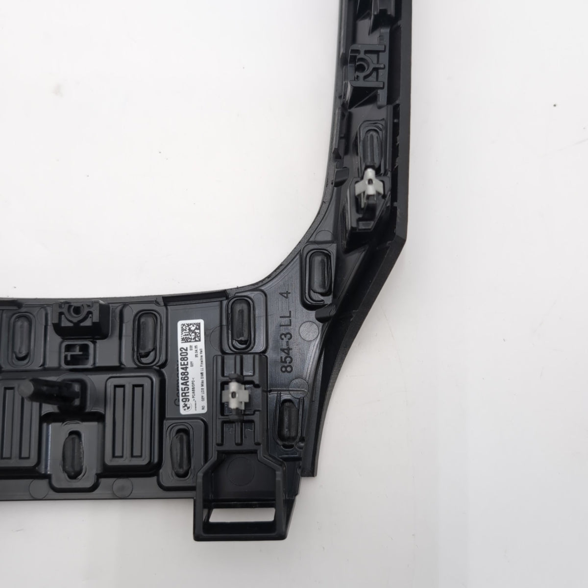 2024 - 2026 BMW G42 G20 G22 G26 Center Console Fineline Open Pore Wood Trim