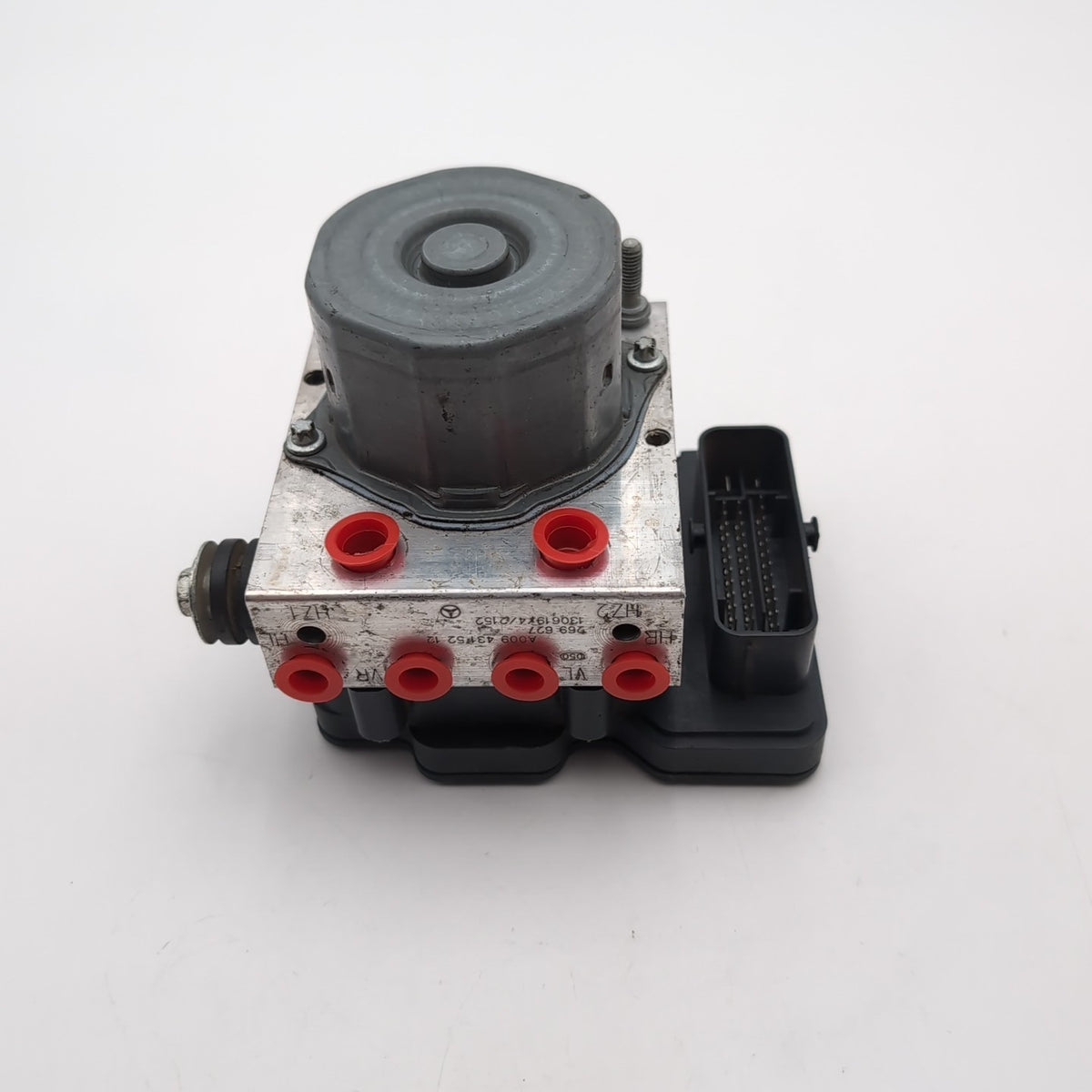 2014 2015 Mercedes CLA250 W117 2.0L Anti-Lock Brake ABS Pump Module A0094315212