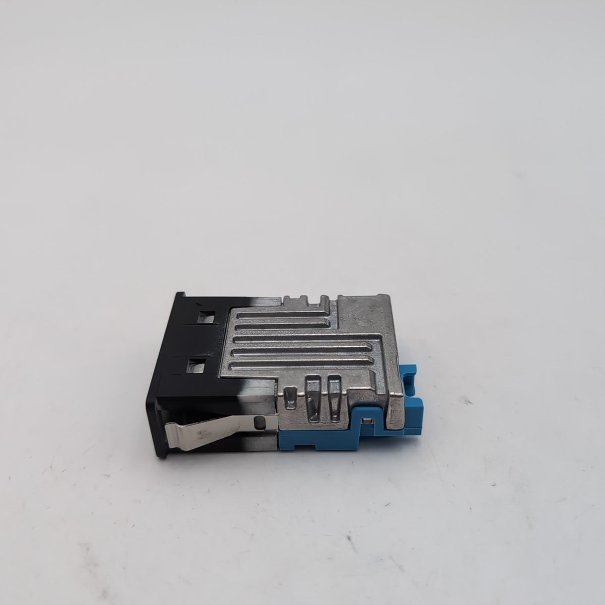 2019 - 2026 BMW G20 G21 G22 G26 G15 G30 G31 X3 Single USB Socket Port 5B51C70