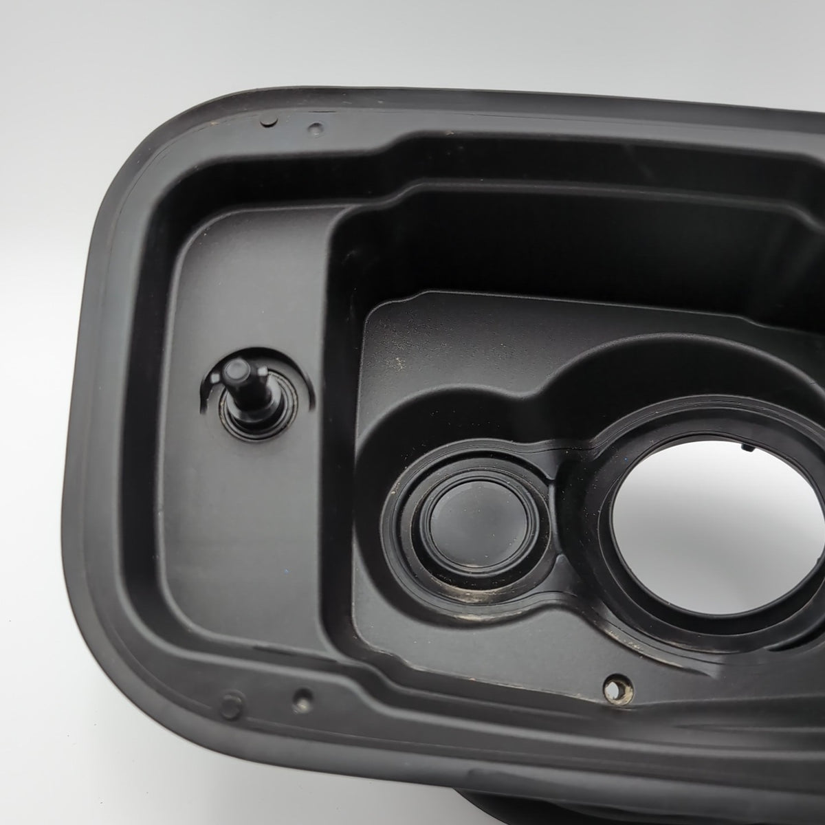 2025 BMW X1 U11 M35i FUEL TANK DOOR LID & FILLER POCKET W/ GAS CAP