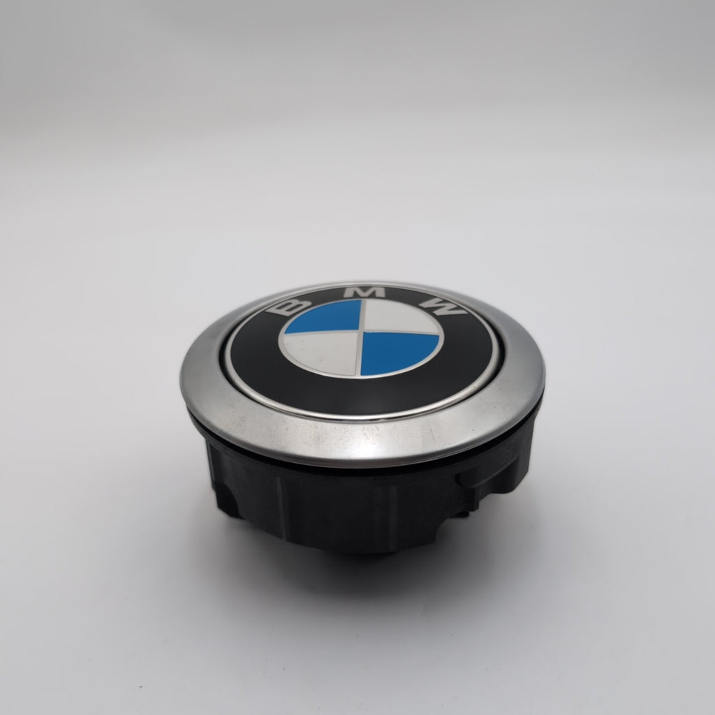 2020 - 2025 BMW X2 X4 X4M Rear Tailgate Liftgate Release Handle Emblem 7270728