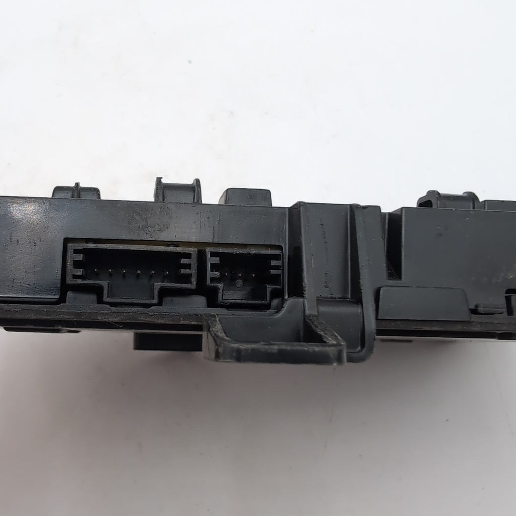 2017- 2019 Mercedes W213 E350 E450 Center Console Communication Control Module