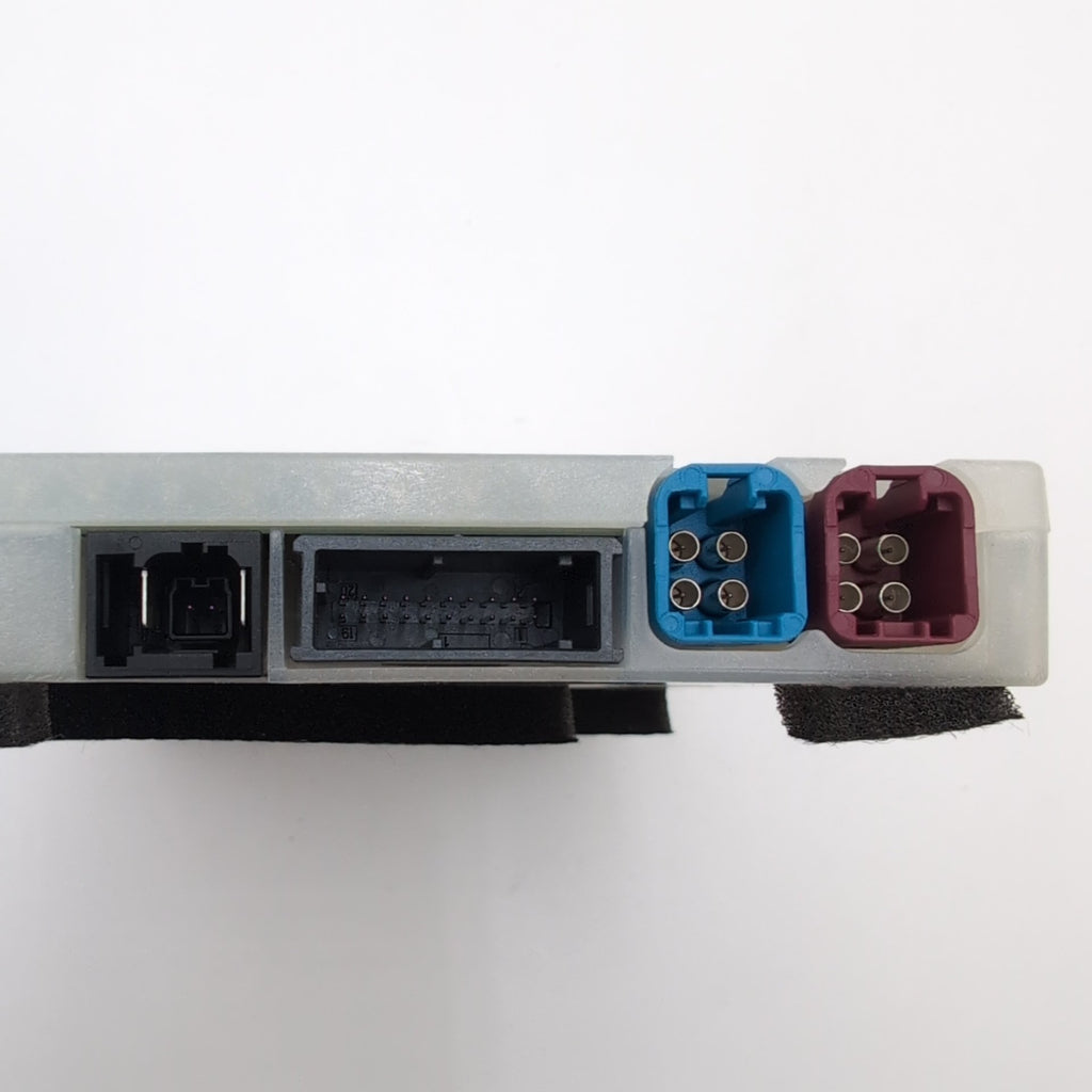 2025 BMW 330i G20 X1 U11 X3 G45 Antenna Telematics Control Module 5B5C761