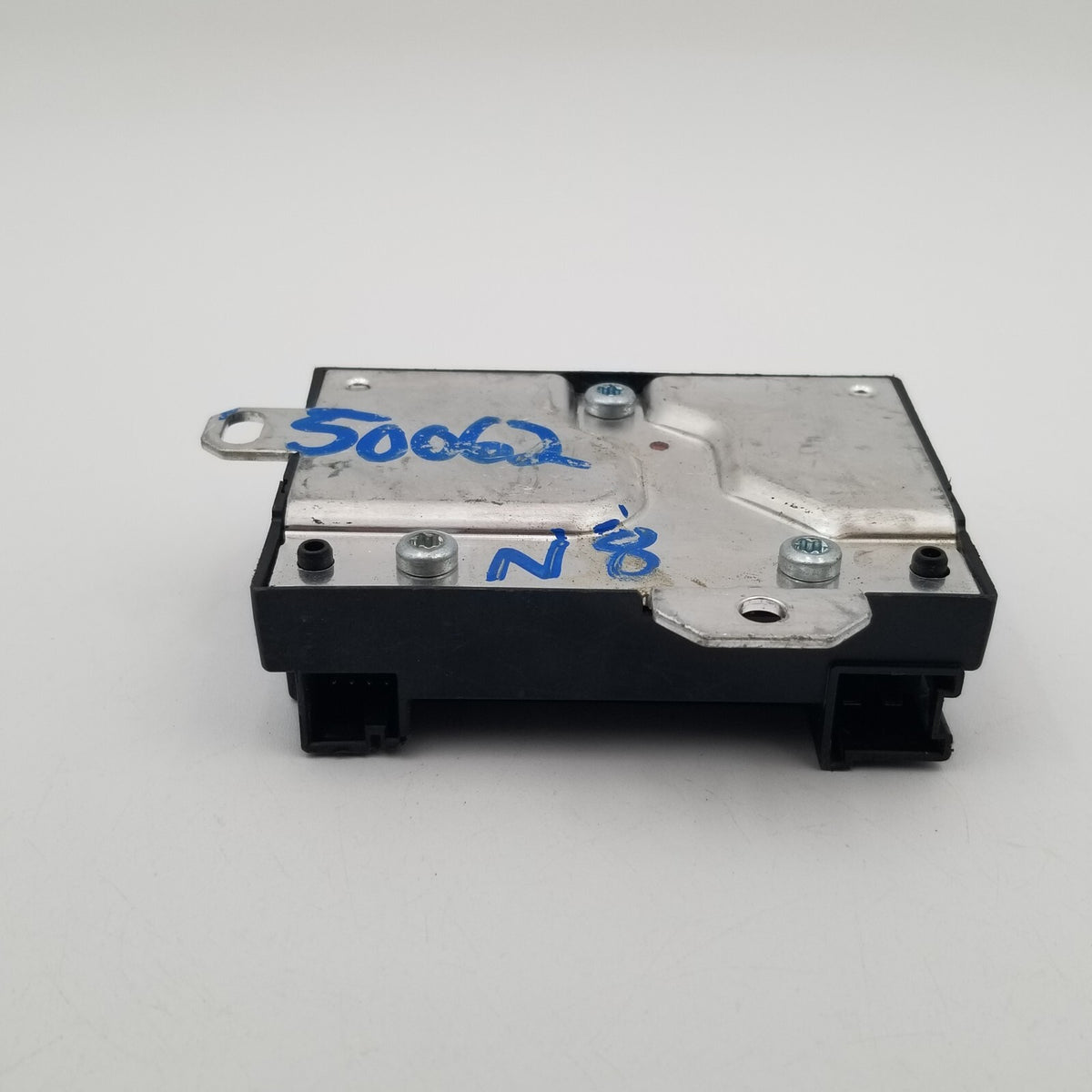 2007 2008 2009 Mercedes W211 E63 CLS63 AMG Fuel Pump Control Module A0355400145