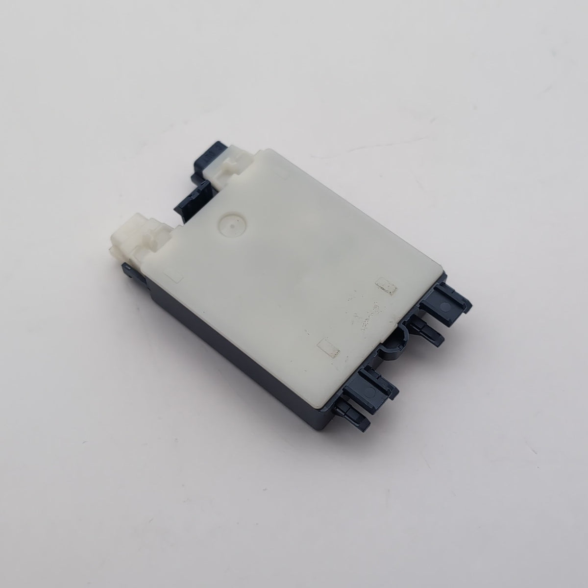 2025 2026 BMW X3 G45 LIN Hub 2 LED Interior Light Control Module 5B610A1