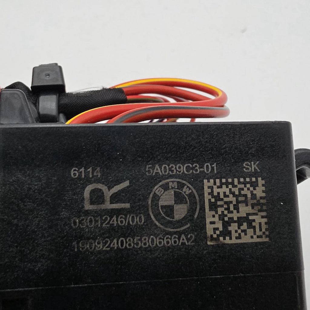 2023 - 2026 BMW 530i G60 G45 G70 G90 Right Power Distribution Fuse Box 5A039C3