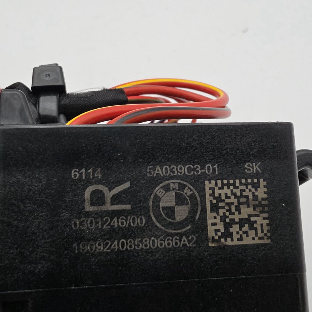 2023 - 2026 BMW 530i G60 G45 G70 G90 Right Power Distribution Fuse Box 5A039C3