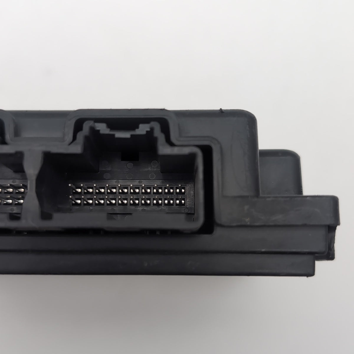 2015 Cadillac SRX Keyless Entry Control Module OEM 13594683