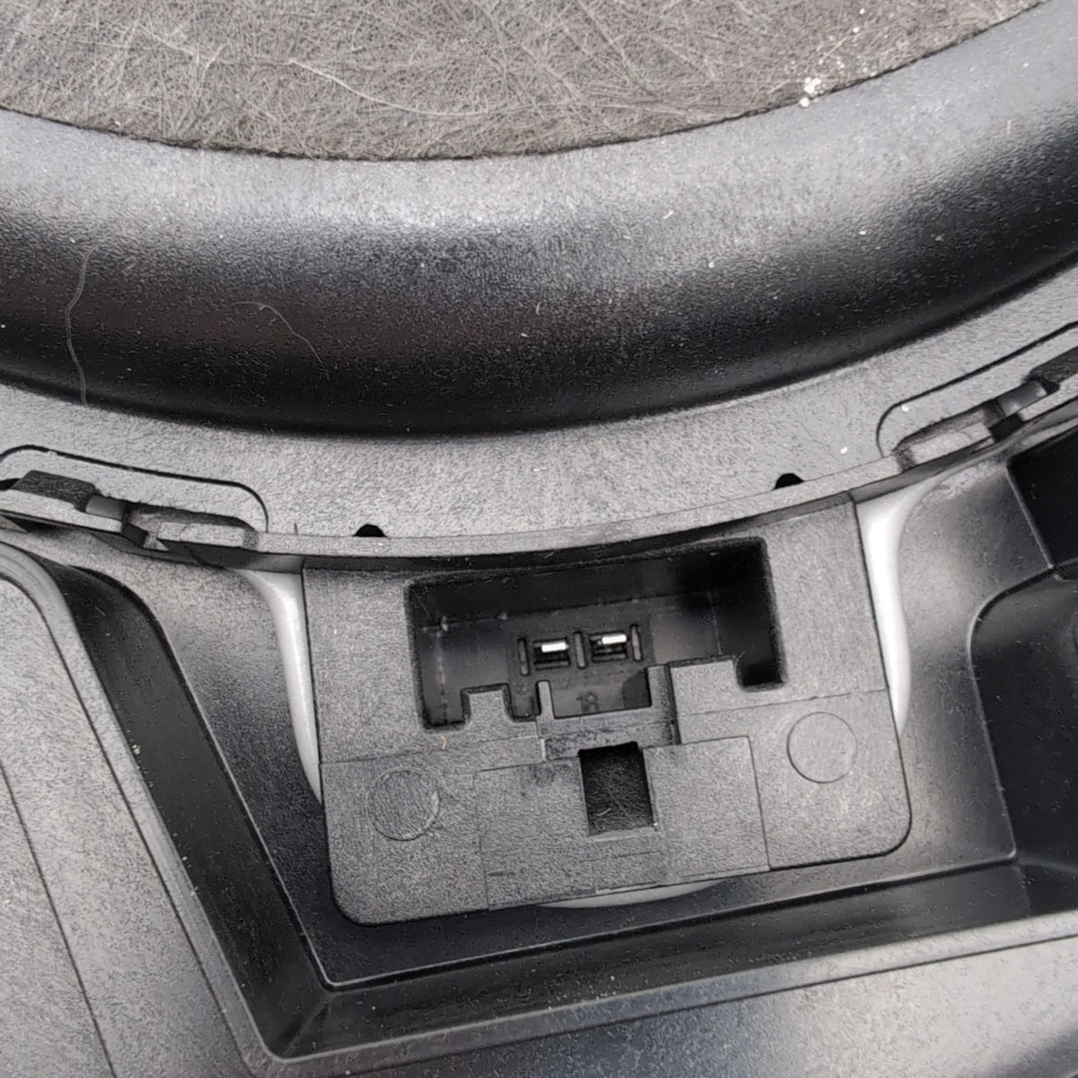 2024 2025 2026 BMW 228i F70 F74 Left Central Bass Subwoofer Speaker 5A64007