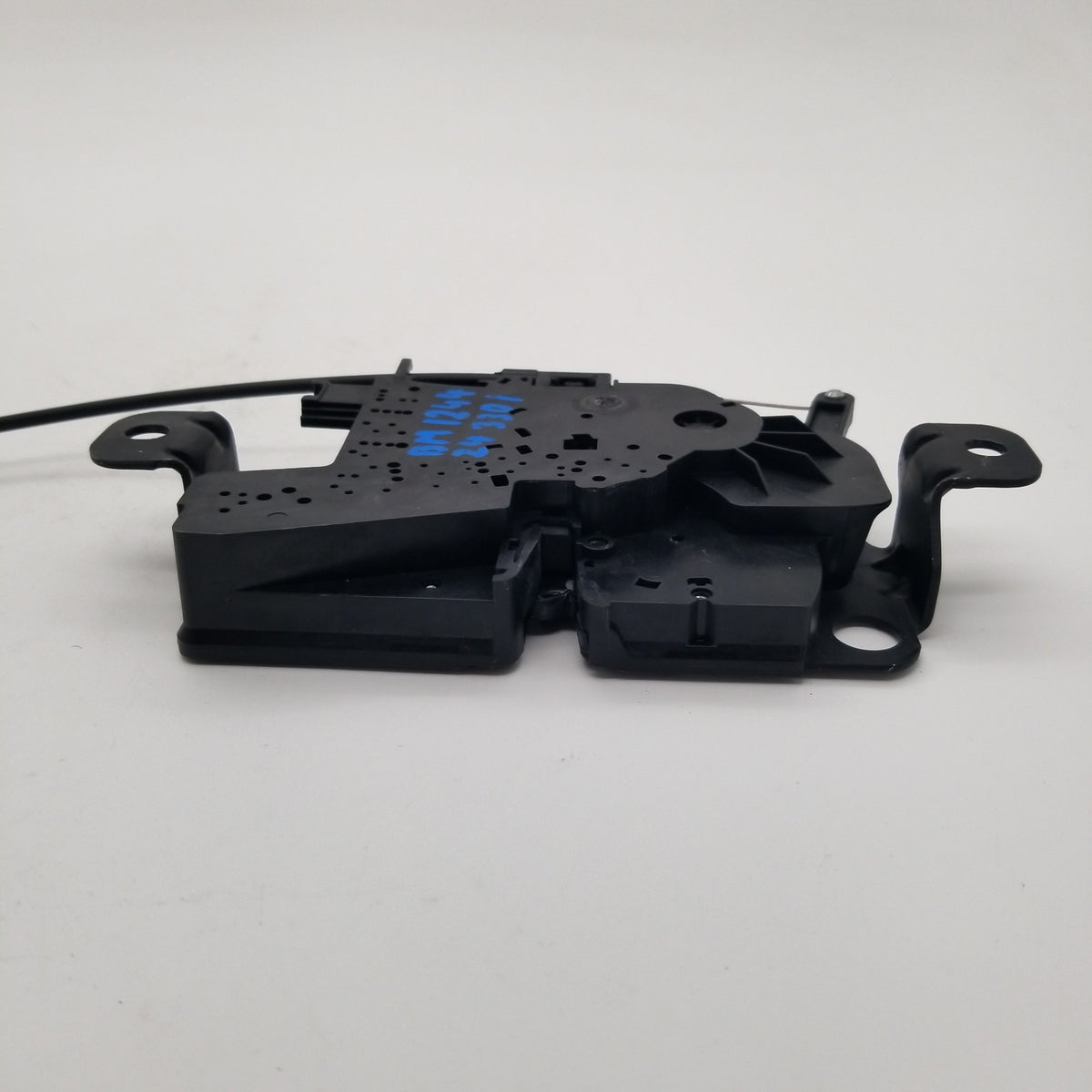 BMW F10 F02 REAR TRUNK ELECTRIC POWER SOFT LOCK LATCH ACTUATOR MOTOR
