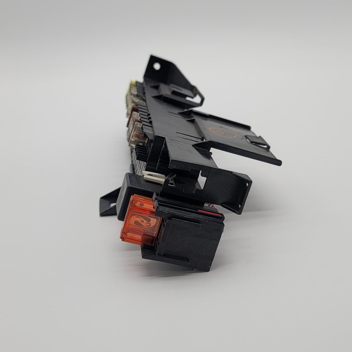 1999 2000 2001 2002 Mercedes E-Class W210 Fuse Box Relay Rear Trunk 2105460543