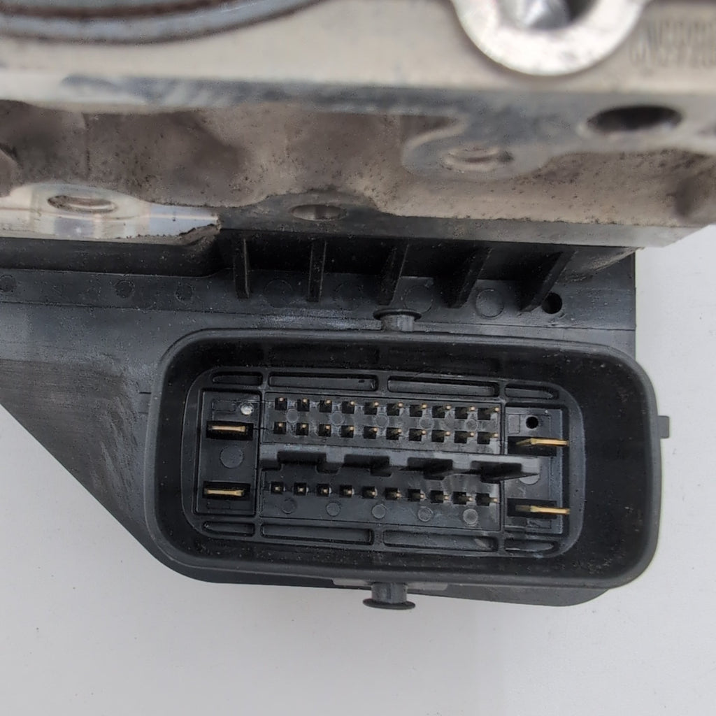 2018 Infiniti Q50 3.0L ABS Anti Lock Brake Pump Control Unit 476604GU0A