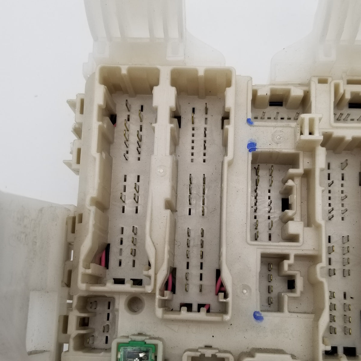 2004- 2009 Fits Toyota Prius Interior Under Dash Relay Fuse Box 82730-47300