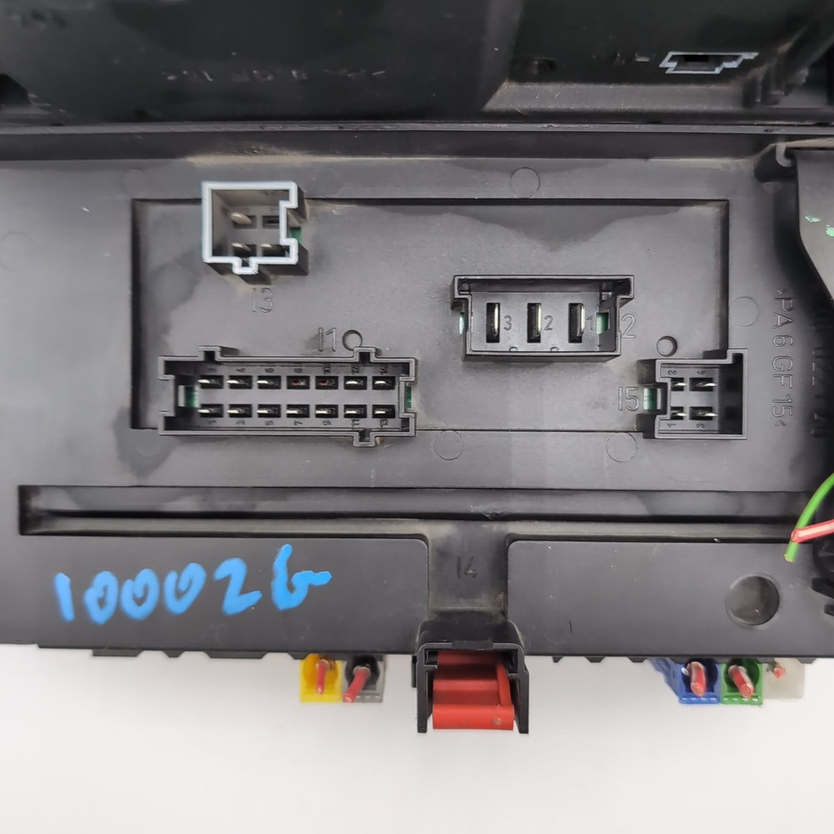 07 2008 2009 Mercedes W216 CL550 S550 S63 Rear Trunk Fuse Box Module 2219004700