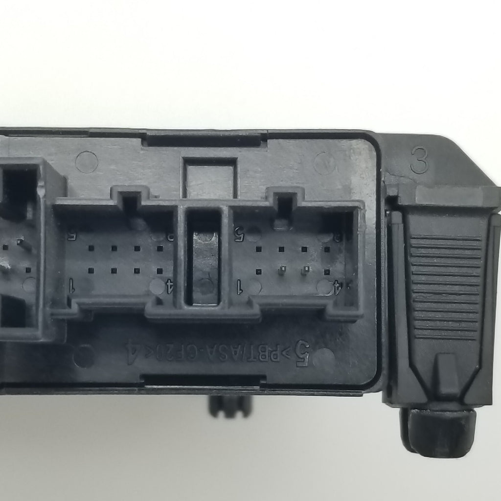 01-07 Mercedes W203 C230 C240 C320 Rear Right Door Control Module 2038202285 OEM