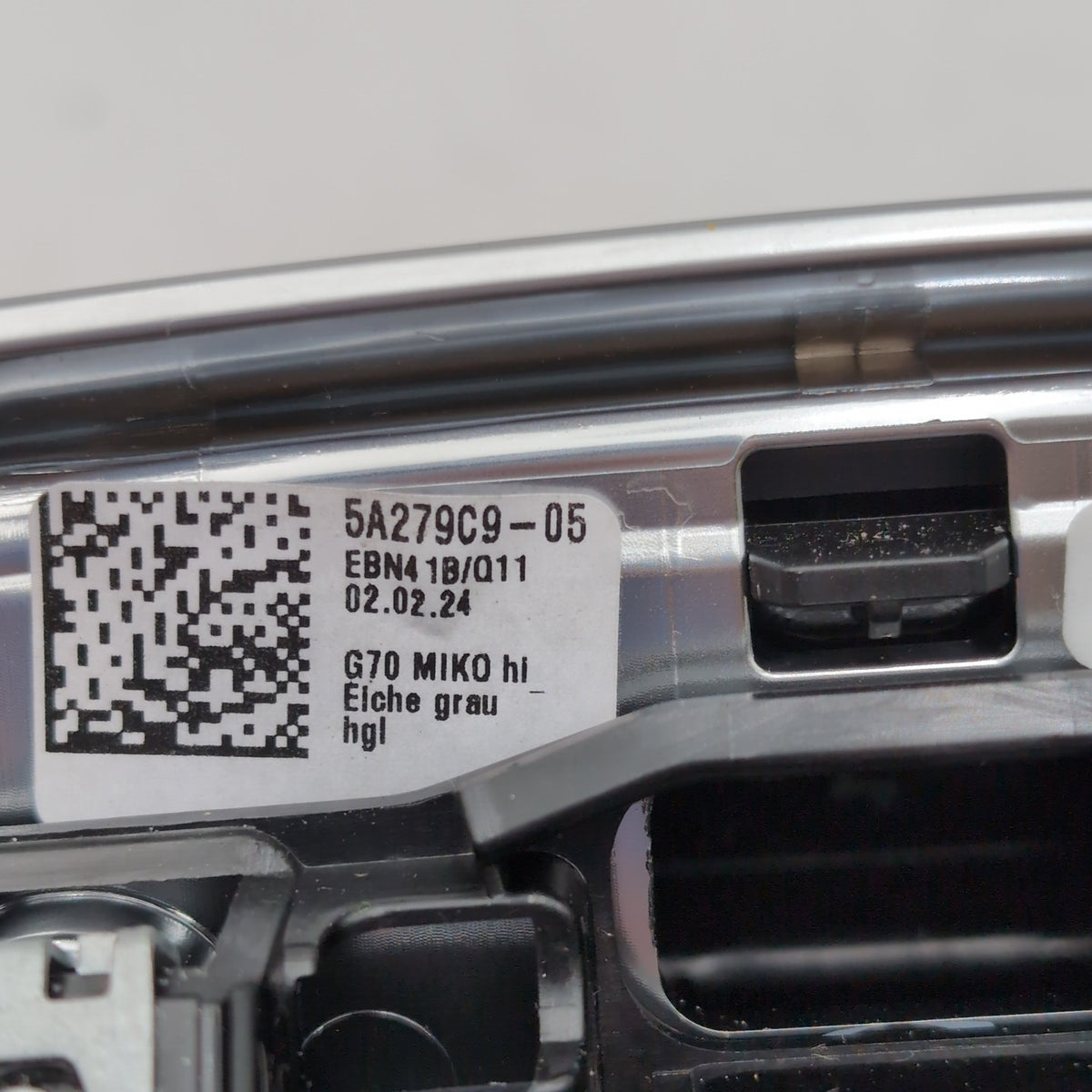2023 2024 2025 BMW i7 G70 Rear Center Console Air Vent Trim Tartufo 5A279C9