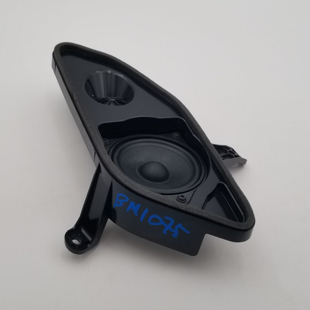 2019 - 2026 BMW X5 Rear Right D Pillar Harman Kardon Speaker Tweeter 2622520