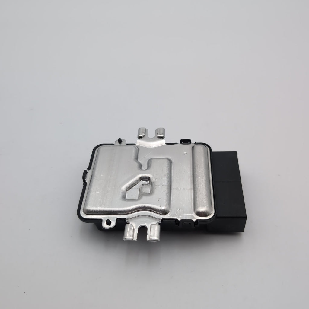 2025 2026 BMW 330i M340i 430i M440i G20 G26 Fuel Pump Control Module 5B6C091