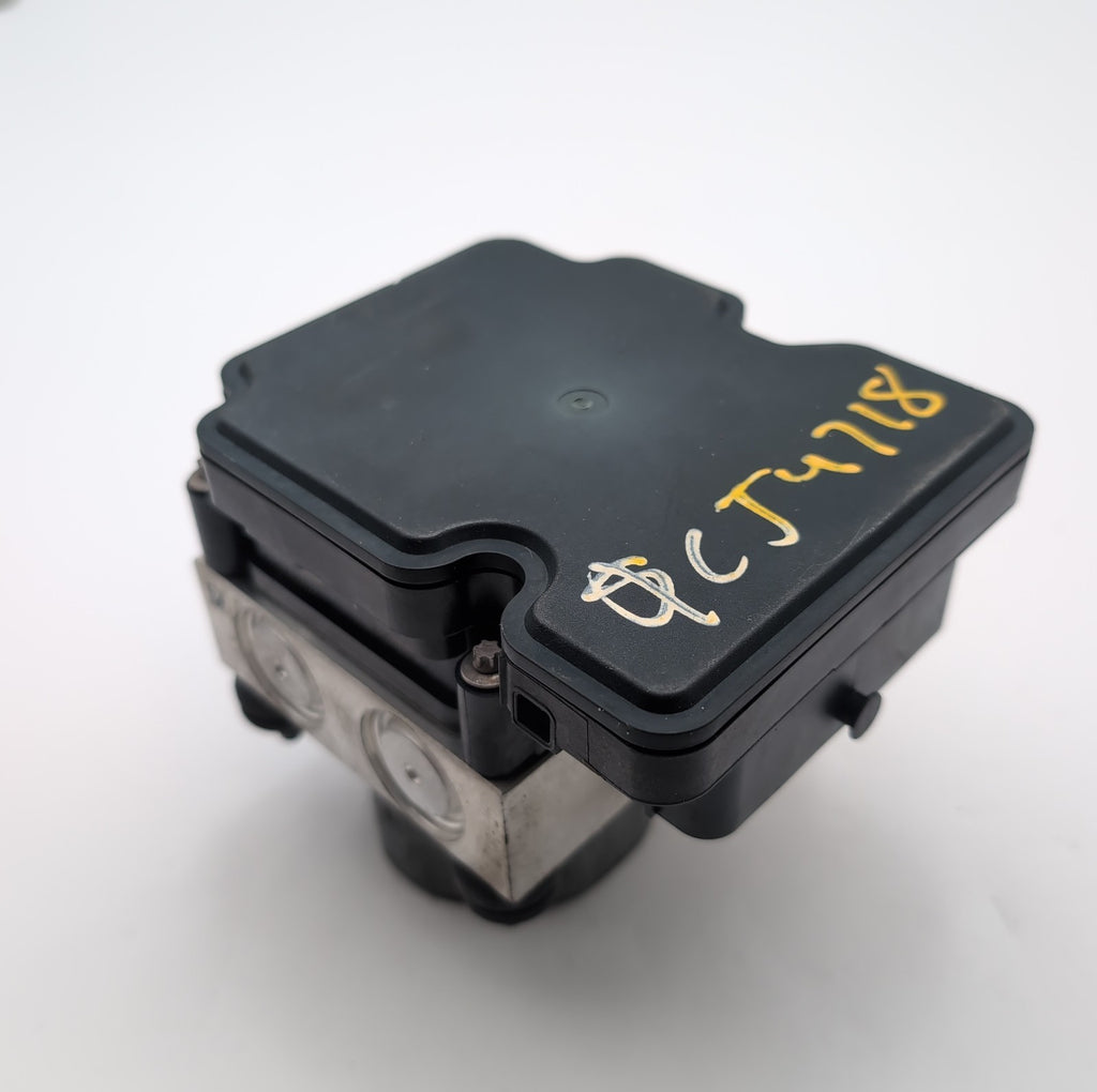 2016- 2019 Nissan Sentra 1.8L ABS Anti Lock Brake Pump Control Unit 476604FU0C