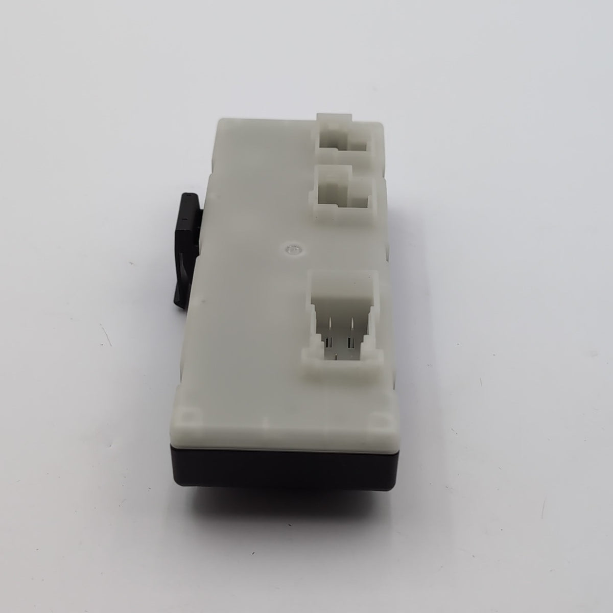 2018- 2025 BMW OEM REAR HATCH/ DECK LID CONTROL MODULE 5A19DB2