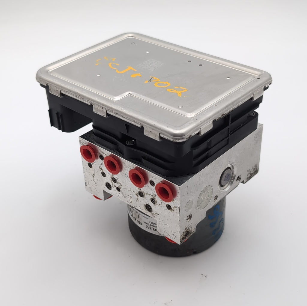 2020- 2023 Mazda CX30 2.5L ABS Anti Lock Brake Pump Control Unit DGJ1437A0