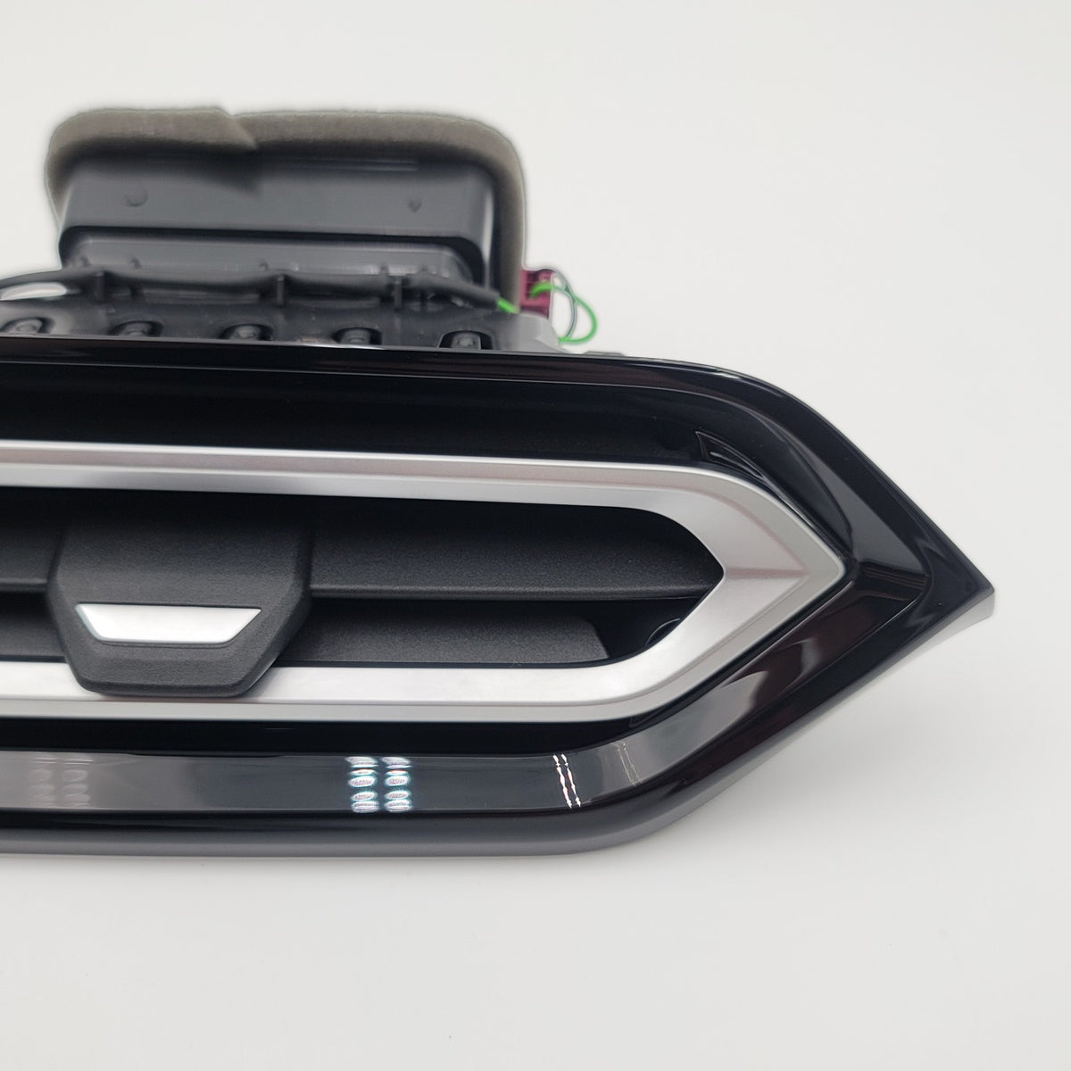 2022 2023 2024 BMW i4 430i 330i M440i Center AC Heater Air Vent OEM 5A04CE2