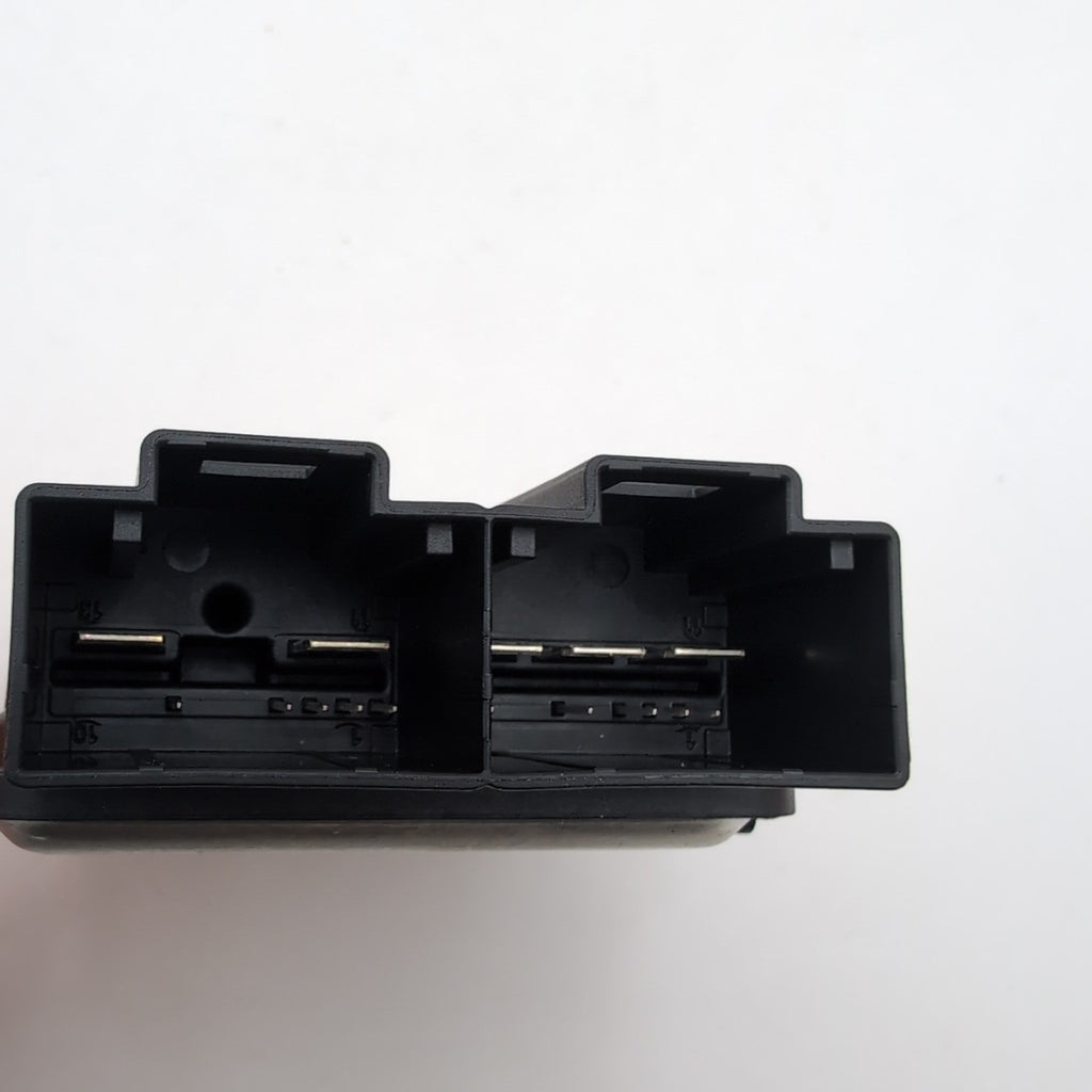 2024 2025 BMW X5 IFM Fuel Pump Control Module OEM 5B5A1E9
