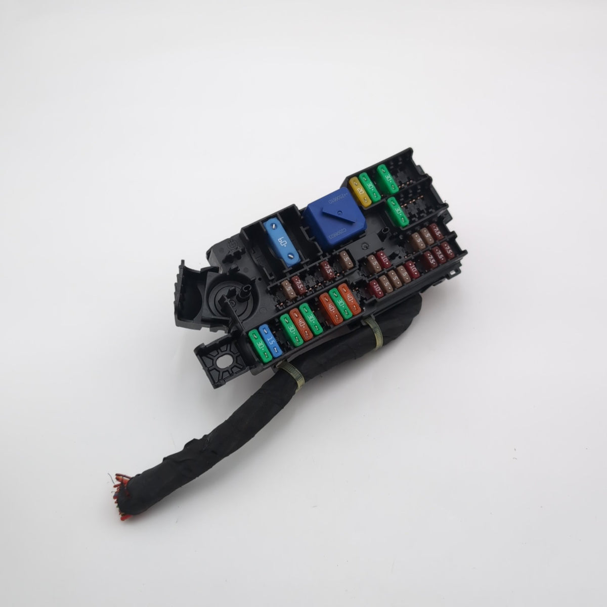 2022 - 2026 BMW 228i F74 X1 X2 iX B+ Positive Power Distribution Fuse Relay Box