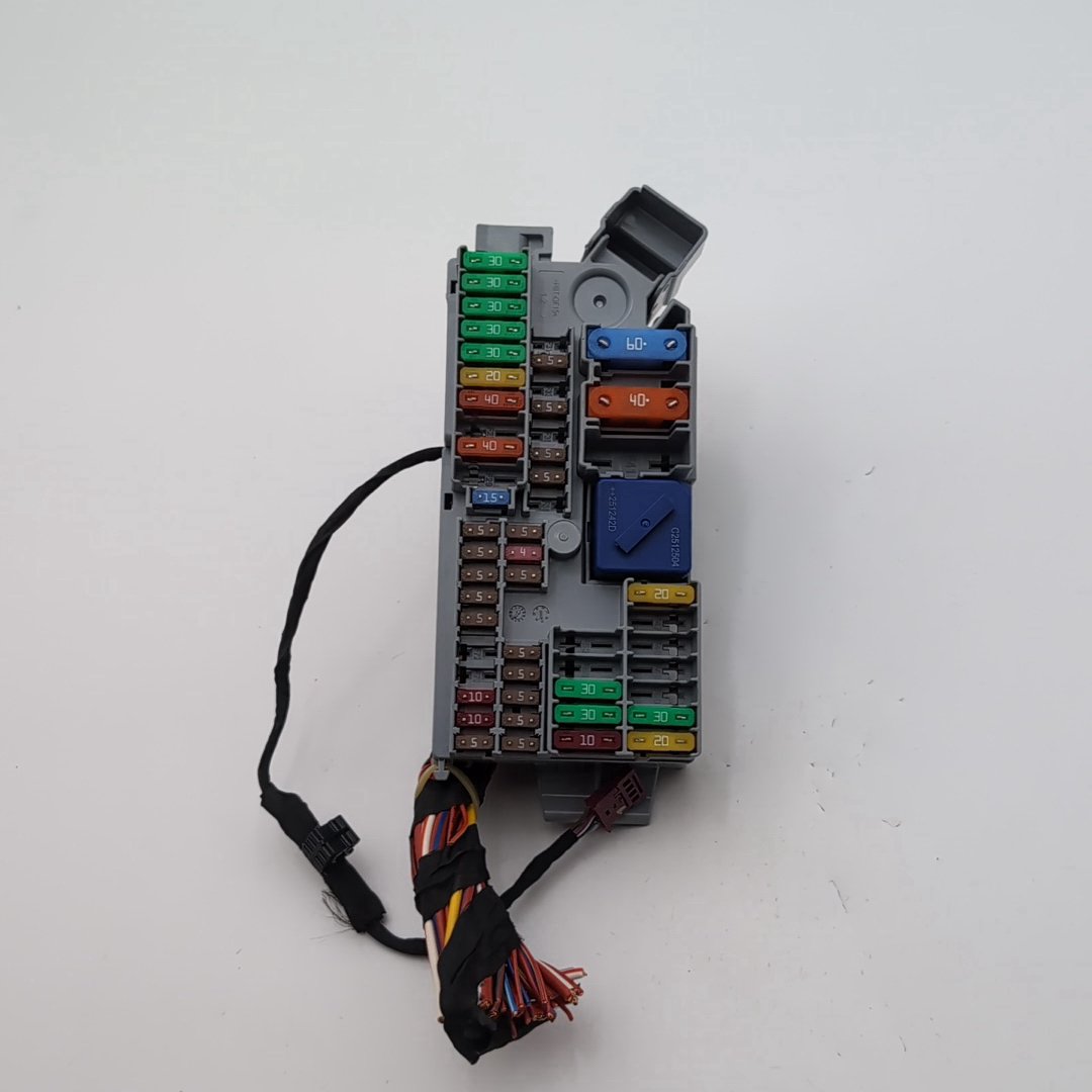 2021 - 2026 BMW M340i G20 G09 G80 G42 G87 Front Power Distribution Fuse Box