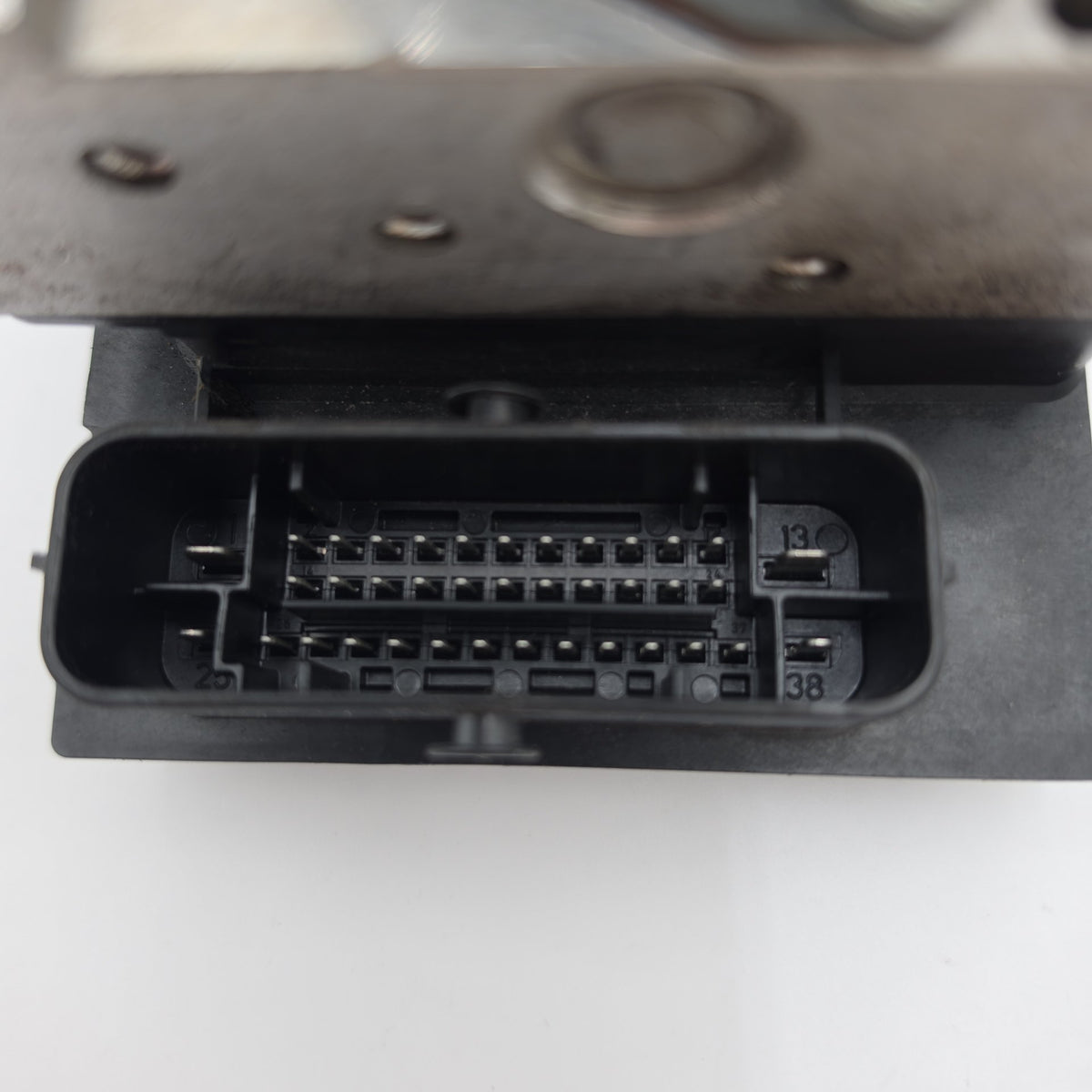 2013 2014 Nissan NV200 ABS Anti Lock Brake Pump 476603LM0A